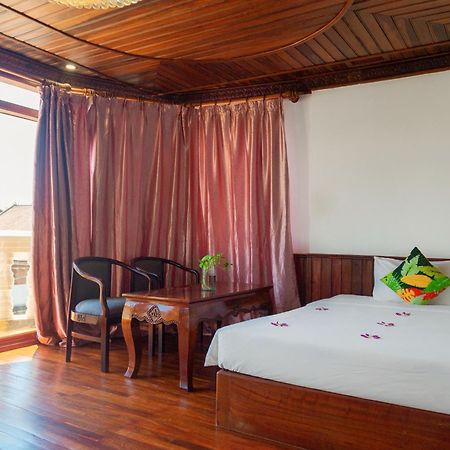 Angkor Land Urban Boutique Hotel Siem Reap Ngoại thất bức ảnh